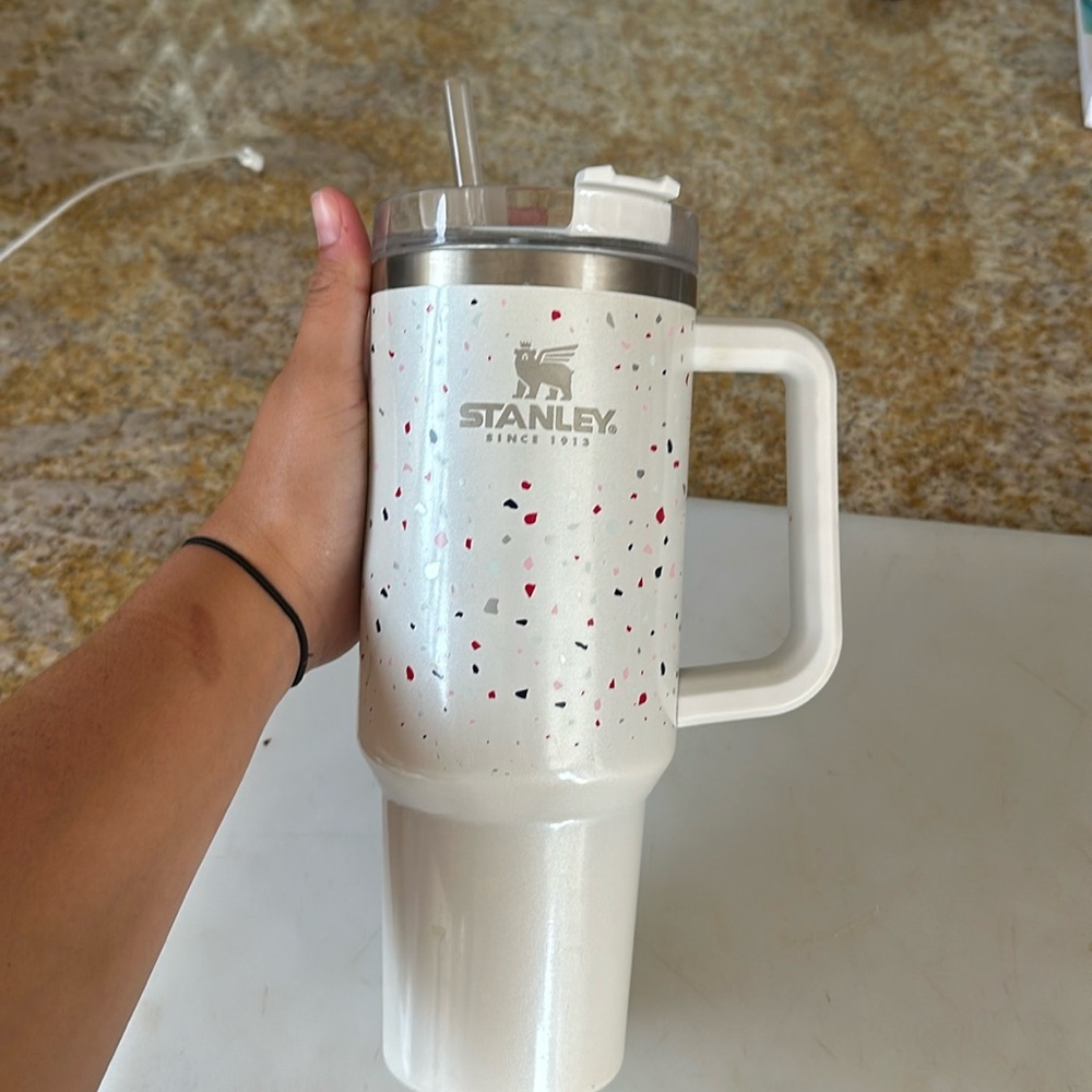 Confetti Stanley cup Used two or three times.